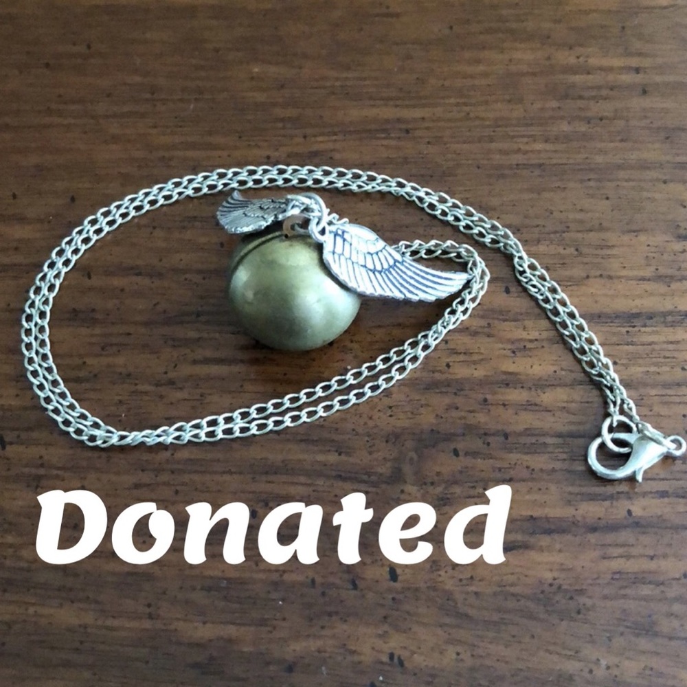 ⚡️ Harry Potter ⚡️ Golden Snitch locket necklace